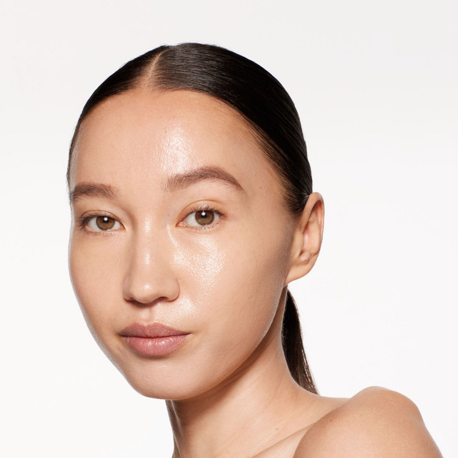REVITALESSENCE GLOW FOUNDATION (BASE DE MAQUILLAJE)